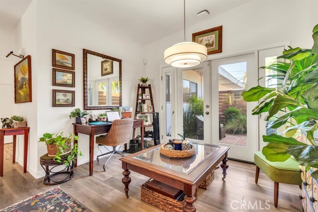 1640 W Ricky Avenue, Anaheim CA: https://media.crmls.org/medias/1967a7e6-10a7-4a40-97c8-f354fdeb65e7.jpg