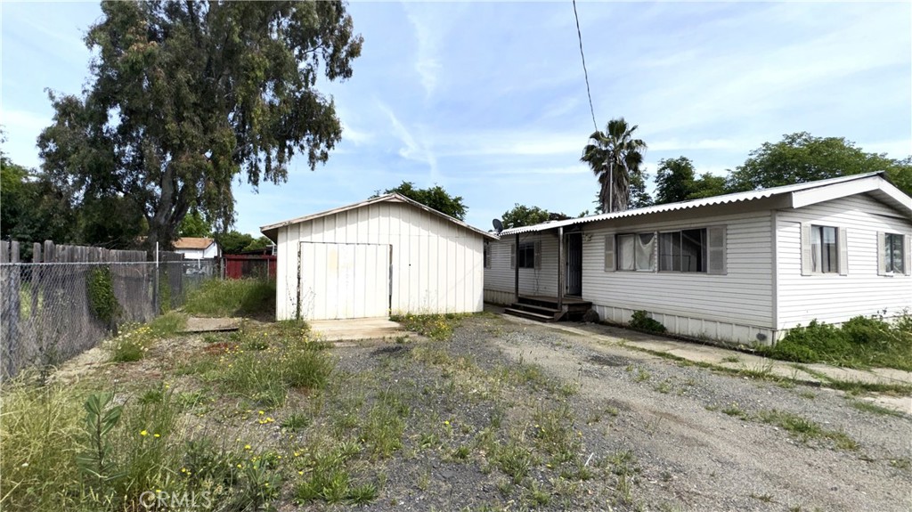 1982 Grand Avenue