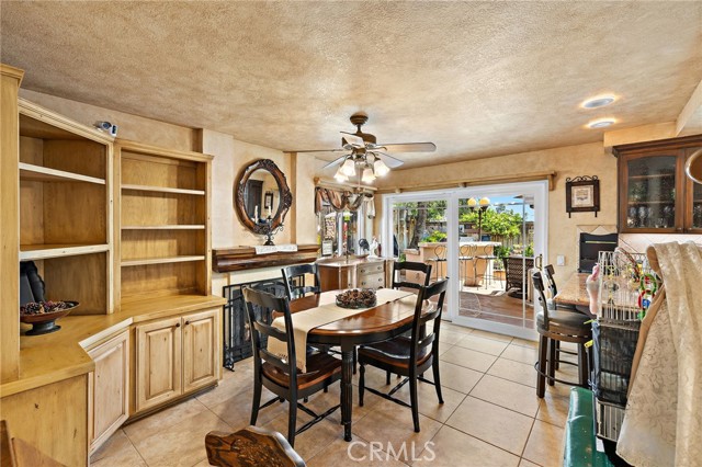 32042 Pleasant Glen Road, Rancho Santa Margarita CA: https://media.crmls.org/medias/196843d0-0447-4cb8-a80d-b68579d6bf57.jpg
