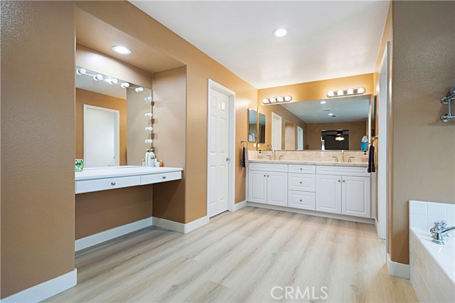 Detail Gallery Image 30 of 49 For 30177 Beeswing Cir, Menifee,  CA 92584 - 5 Beds | 4 Baths