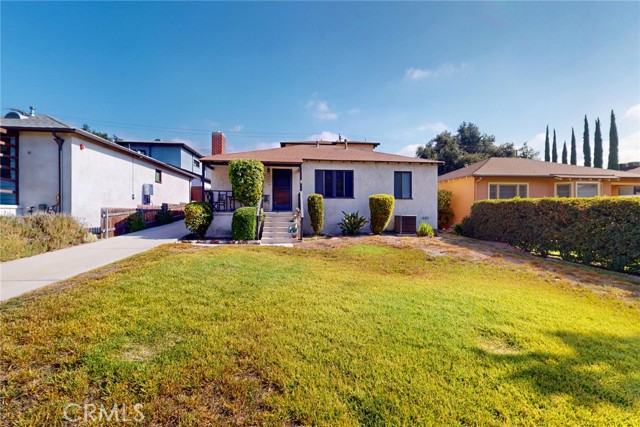 3357 Honolulu Avenue, La Crescenta CA: https://media.crmls.org/medias/19692271-e539-41ef-8afc-f5de198eea3b.jpg