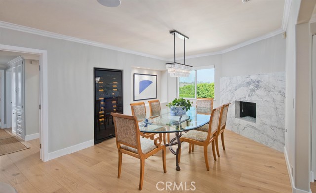 17068 Countess Place, Encino CA: https://media.crmls.org/medias/196957bf-f5e0-4269-ab46-1ec1b2be0283.jpg