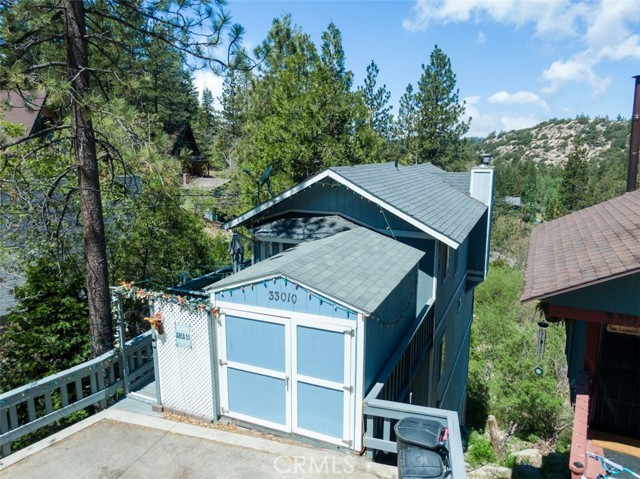 Detail Gallery Image 8 of 24 For 33010 Donner Ln, Arrowbear,  CA 92382 - 2 Beds | 2 Baths