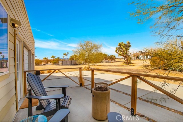 59427 La Crescenta Drive, Yucca Valley CA: https://media.crmls.org/medias/1969e735-17bf-41a5-83d9-903db7ee7533.jpg