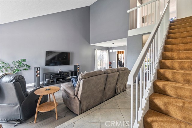 Detail Gallery Image 5 of 46 For 1433 Bentley Court, San Dimas,  CA 91773 - 4 Beds | 3 Baths