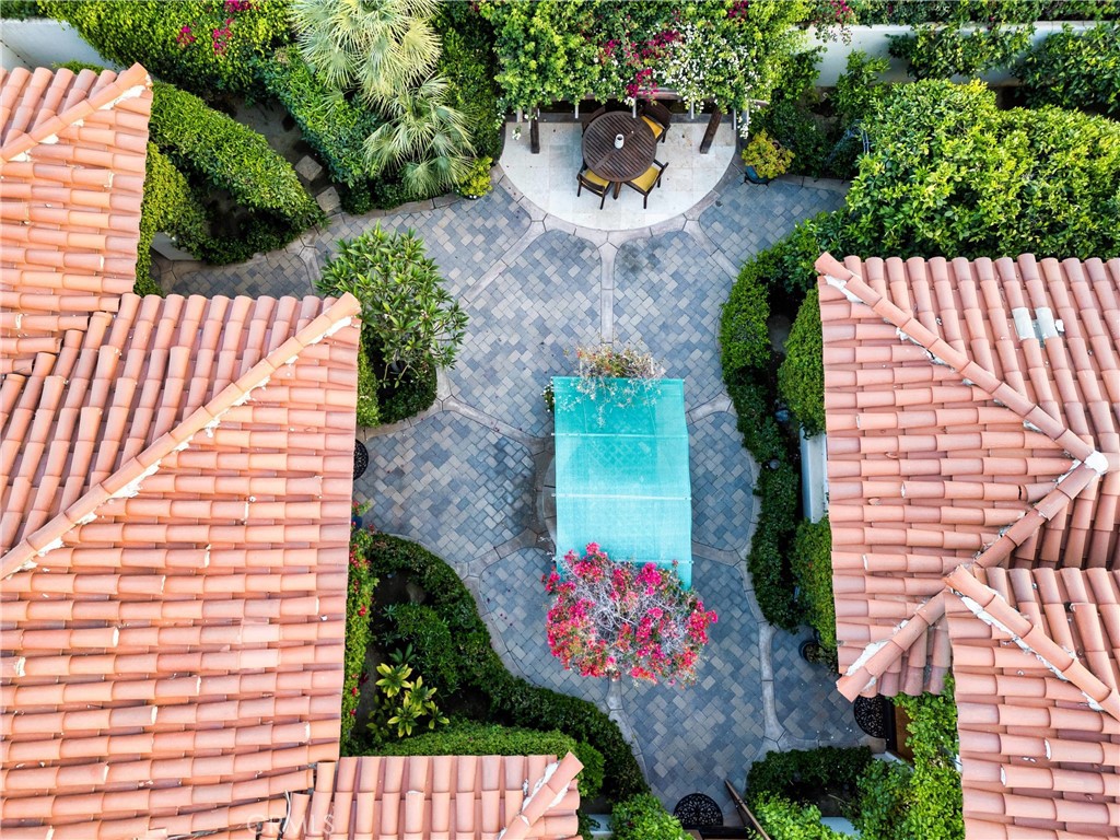 https://media.crmls.org/medias/196afc02-e59d-430f-a852-abbbcaa0466a.jpg?preset=X-Large
