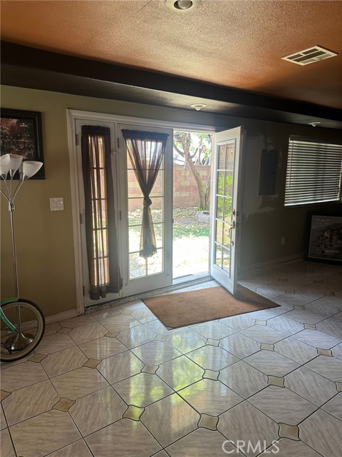 829 Foxworth Avenue, La Puente CA: https://media.crmls.org/medias/196b69a1-46df-4b7a-b374-8efe3fa7bd2a.jpg