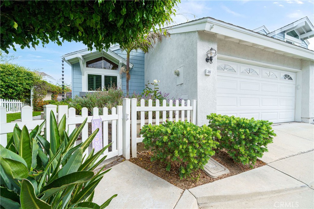 MLS #OC25233246 image #31