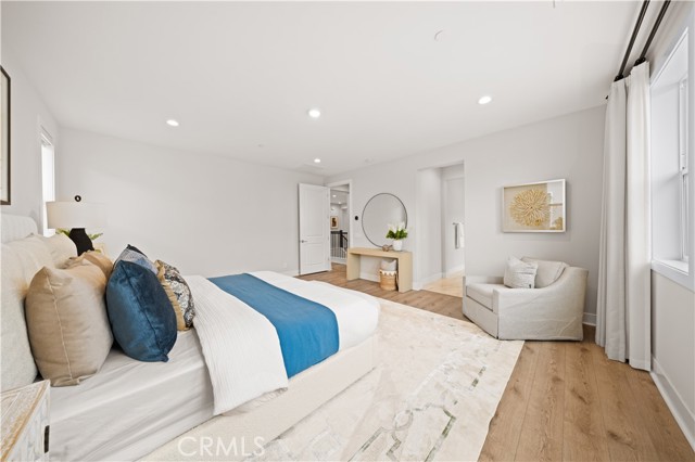 271 Huckleberry, Lake Forest CA: https://media.crmls.org/medias/196c0d44-4184-4d3f-a191-6ea5d4f732db.jpg