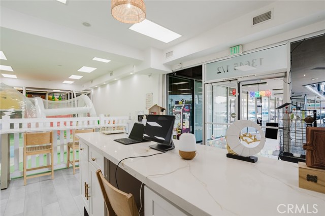  Commercial for Sale in Van Nuys, California