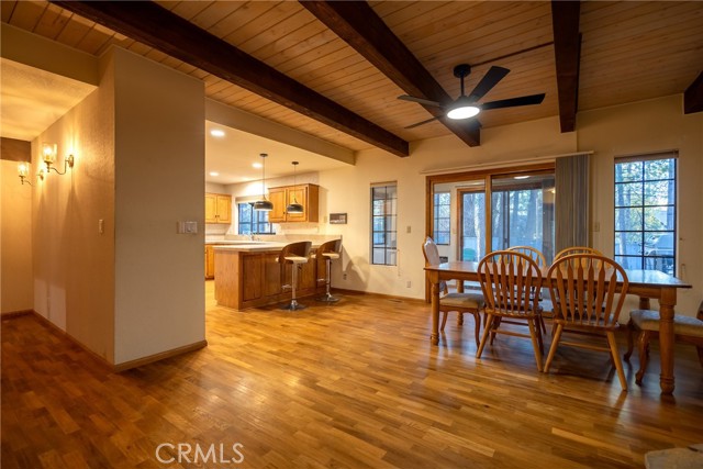 Detail Gallery Image 16 of 37 For 849 Waldstrasse Way, Big Bear Lake,  CA 92315 - 4 Beds | 3/1 Baths