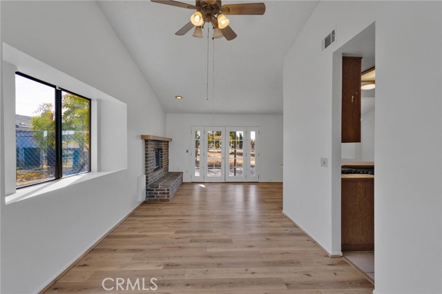 Detail Gallery Image 11 of 45 For 18037 Mondamon, Apple Valley,  CA 92307 - 3 Beds | 2 Baths