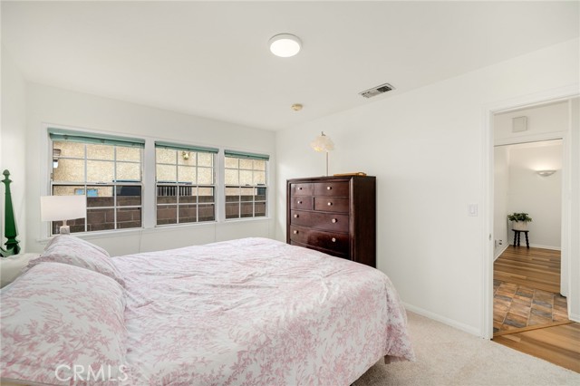 2137 Ostrom Avenue, Long Beach CA: https://media.crmls.org/medias/196ed8cb-8280-45d9-b487-c44957401b35.jpg