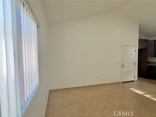 Detail Gallery Image 18 of 30 For 6917 Woodman Ave #7,  Van Nuys,  CA 91405 - 2 Beds | 1 Baths