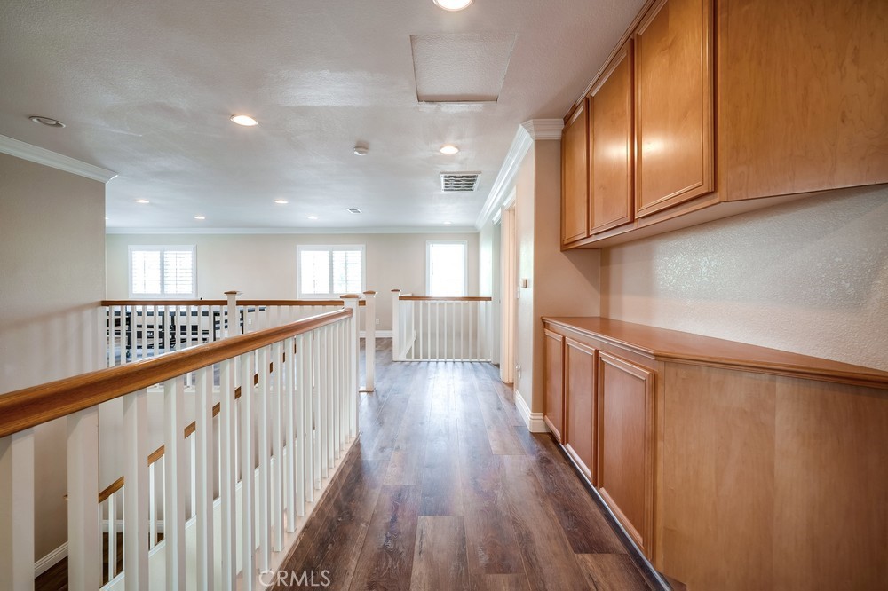 MLS #WS25167113 img 30