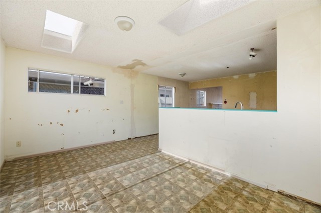 Detail Gallery Image 15 of 38 For 1050 Nice, Grover Beach,  CA 93433 - 5 Beds | 3 Baths