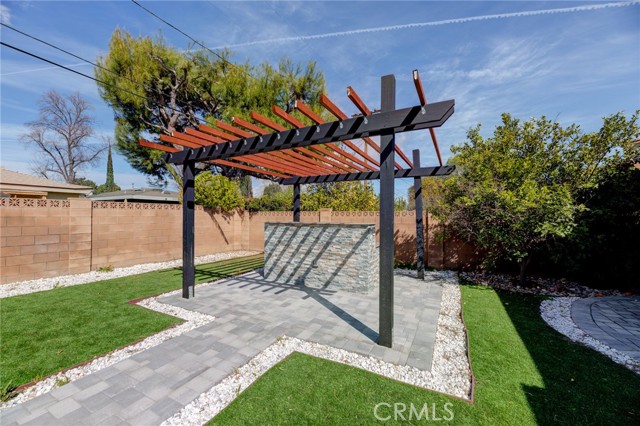 Detail Gallery Image 40 of 51 For 19847 Arminta St, Winnetka,  CA 91306 - 5 Beds | 3 Baths