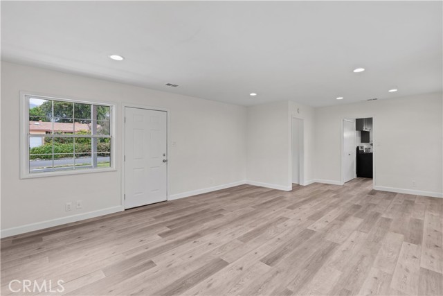 10947 Mather Avenue photo 2