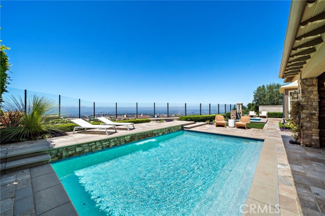 39 Sarteano Dr., Newport Coast CA: https://media.crmls.org/medias/19707f4d-f923-4249-8811-5d684063fd54.jpg