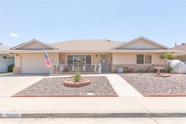 Detail Gallery Image 1 of 1 For 1221 Ashwood Way, Hemet,  CA 92543 - 2 Beds | 2 Baths