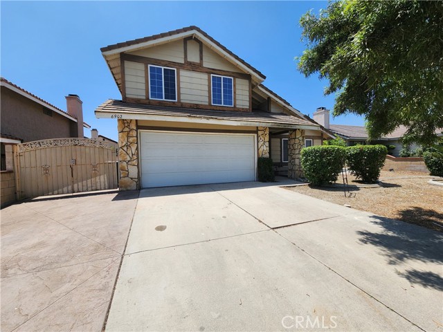Detail Gallery Image 1 of 16 For 6902 Blanchard Ave, Fontana,  CA 92336 - 3 Beds | 2/1 Baths
