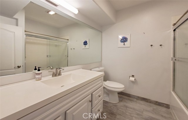 Detail Gallery Image 20 of 31 For 3401 S Bentley Ave #203,  Los Angeles,  CA 90034 - 2 Beds | 2 Baths