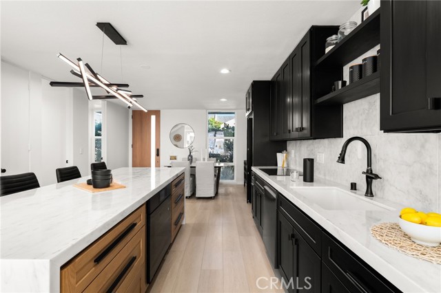 Image 6 of 45 For 16435 Harbour Lane 13