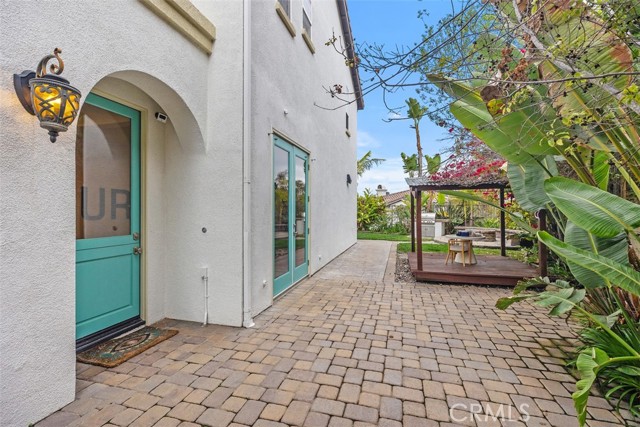 19 Via Cuenta Nueva, San Clemente CA: https://media.crmls.org/medias/19717cb0-5c3c-4752-911c-93b517d92d35.jpg