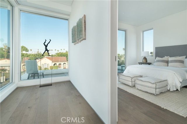 627 N Vista Street, Los Angeles CA: https://media.crmls.org/medias/19727444-b0c6-42df-9489-3e57d5e75cb7.jpg