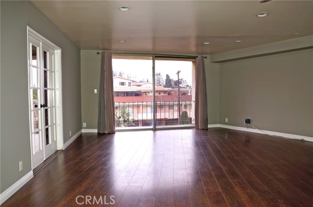 Detail Gallery Image 16 of 35 For 2260 N Cahuenga Bld #203,  Los Angeles,  CA 90068 - 1 Beds | 1 Baths