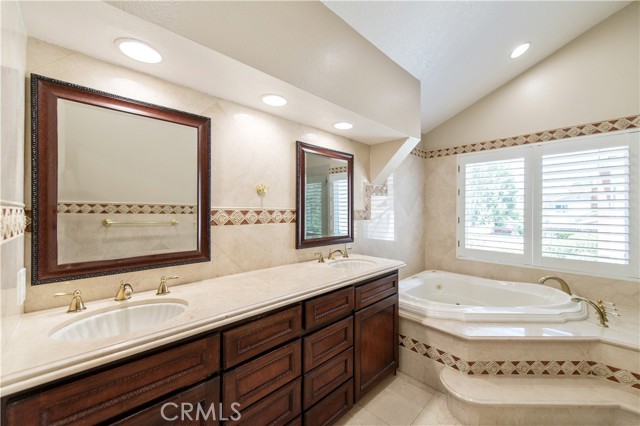 Detail Gallery Image 38 of 46 For 21681 Johnstone Dr, Lake Forest,  CA 92630 - 4 Beds | 3 Baths