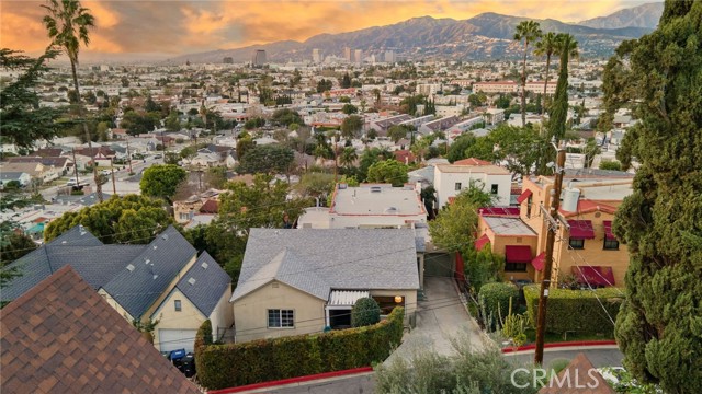 Detail Gallery Image 30 of 33 For 1119 Princeton Dr, Glendale,  CA 91205 - 2 Beds | 1 Baths