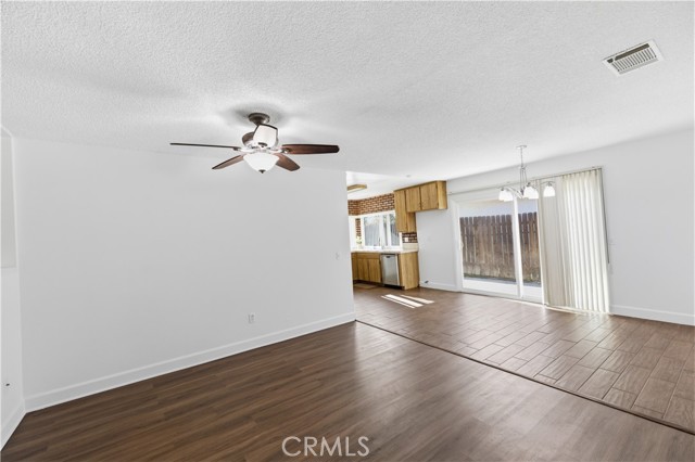 Detail Gallery Image 3 of 33 For 7035 Batavia Way, Riverside,  CA 92586 - 4 Beds | 2 Baths