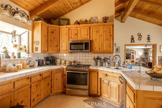 Detail Gallery Image 29 of 45 For 2196 Mariposa Ln, Big Bear City,  CA 92314 - 4 Beds | 2/1 Baths