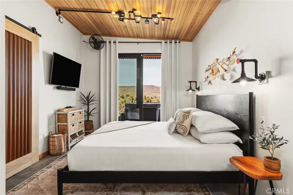 MLS #OC25041427 image #22