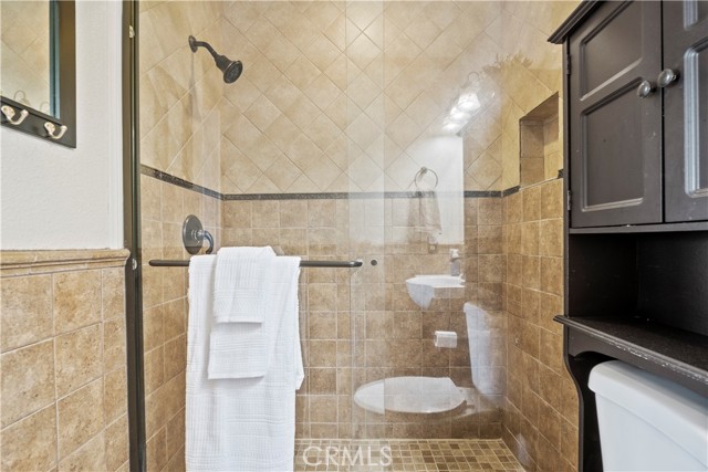 Detail Gallery Image 27 of 45 For 24451 Leonard Tree Ln #201,  Newhall,  CA 91321 - 2 Beds | 2 Baths