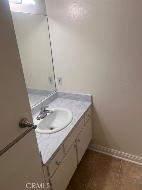 Detail Gallery Image 19 of 26 For 720 Meyer #101,  Redondo Beach,  CA 90278 - 2 Beds | 2 Baths