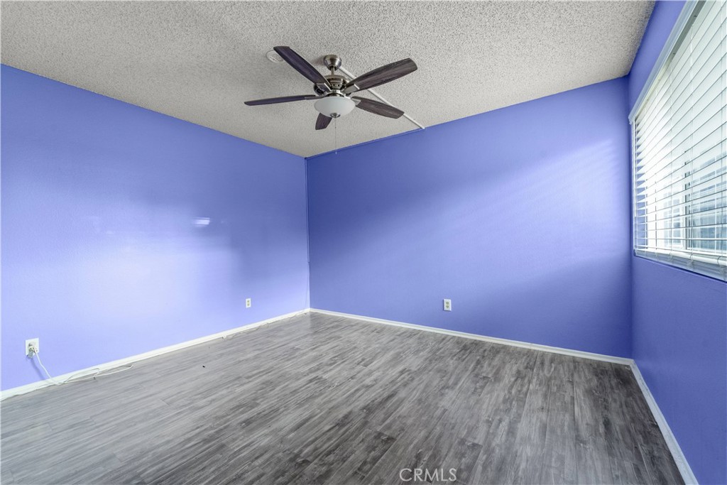 https://media.crmls.org/medias/19751737-8666-4a5d-b451-31c46124166f.jpg?preset=X-Large