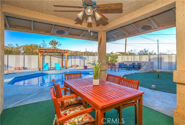 Detail Gallery Image 27 of 36 For 57442 Saint Marys Dr, Yucca Valley,  CA 92284 - 2 Beds | 2 Baths