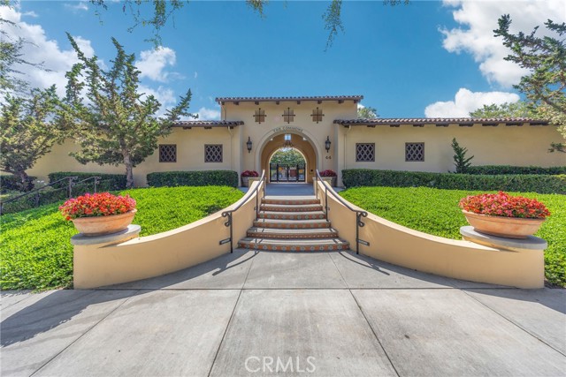 29 Windchime, Irvine CA: https://media.crmls.org/medias/197623a3-0b51-409c-8504-26ccf884e44a.jpg