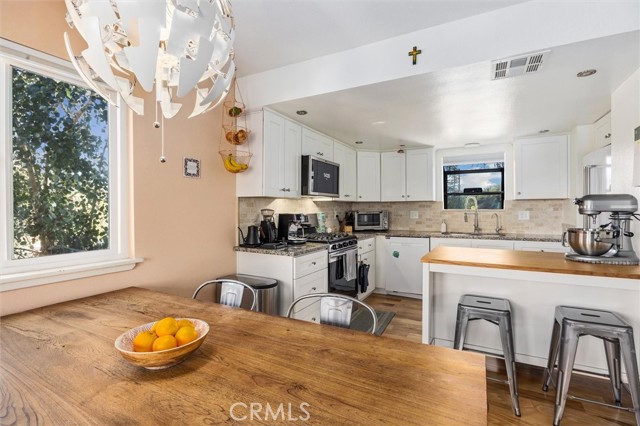 Detail Gallery Image 13 of 35 For 5201 Juarez, Atascadero,  CA 93422 - 3 Beds | 2 Baths