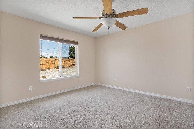 19410 Allegheny Court, Apple Valley CA: https://media.crmls.org/medias/19769d67-7511-4d83-84e0-6d77cb7202d9.jpg