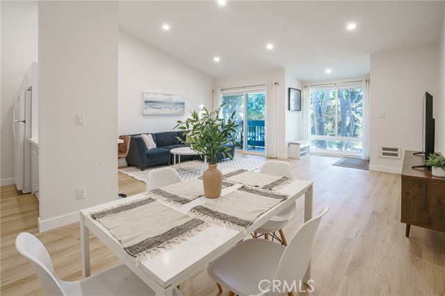 904 Camino Real, Redondo Beach CA: https://media.crmls.org/medias/1977115a-9329-408d-9cee-ed4087526e29.jpg