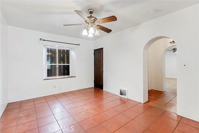 Detail Gallery Image 19 of 35 For 815 W Yosemite, Madera,  CA 93637 - 2 Beds | 1 Baths