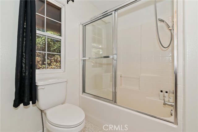 1348 Manzanita Way, Lake Arrowhead CA: https://media.crmls.org/medias/1977be04-e832-4173-99dd-a7c1dbf2c2a9.jpg