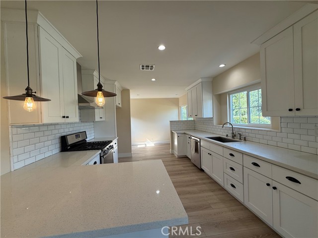 Detail Gallery Image 9 of 28 For 1633 Kwis Ave, Hacienda Heights,  CA 91745 - 7 Beds | 4 Baths