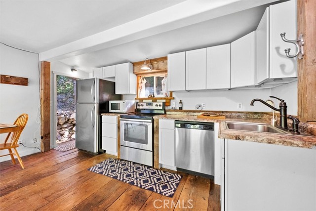 18 Hot Springs Cyn, San Juan Capistrano CA: https://media.crmls.org/medias/19786054-b88e-48c8-b3aa-c4d34f229e4c.jpg