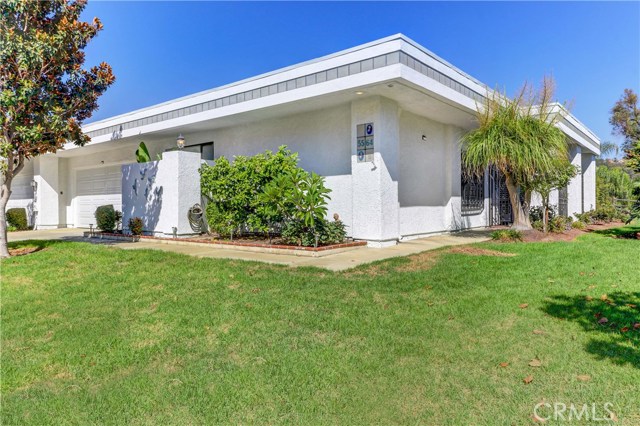 5564 Via Portora #B, Laguna Woods, CA 92637