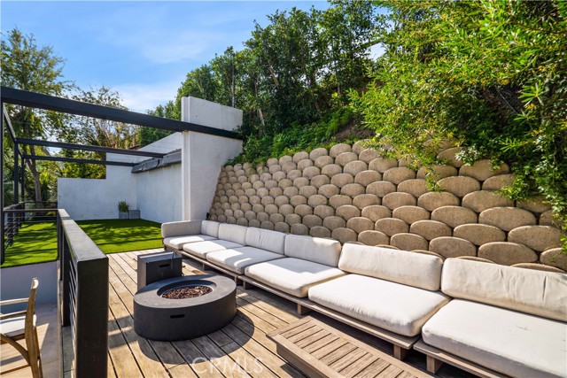 Detail Gallery Image 51 of 65 For 11308 Dona Teresa Dr, Studio City,  CA 91604 - 5 Beds | 4 Baths