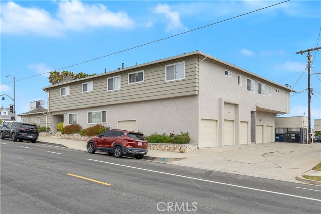 918 S Cabrillo Ave, San Pedro CA: https://media.crmls.org/medias/197a0d68-1ab4-4a1d-b34b-410d0c123f45.jpg